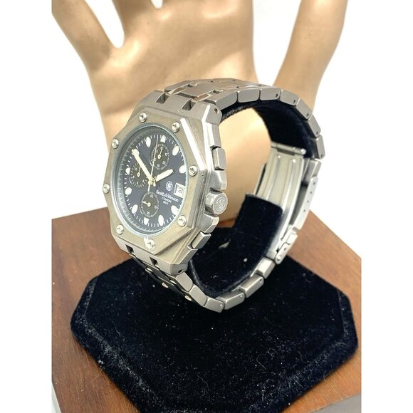 Smith & Wesson Titanium Men's Watch Blue Dial Date Quartz Chronograph 39mm - Picture 2 of 14
